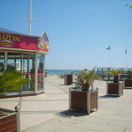Vue Laterale Mer, 1 , Wifi, Climatisation, Parking Securise Couvert Apartment Canet-en-Roussillon