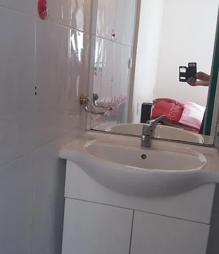 Vue Laterale Mer, 1 , Wifi, Climatisation, Parking Securise Couvert